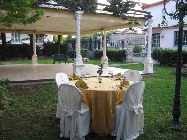 Hotel Degli Amici Sant'Egidio del Monte Albino Exterior photo
